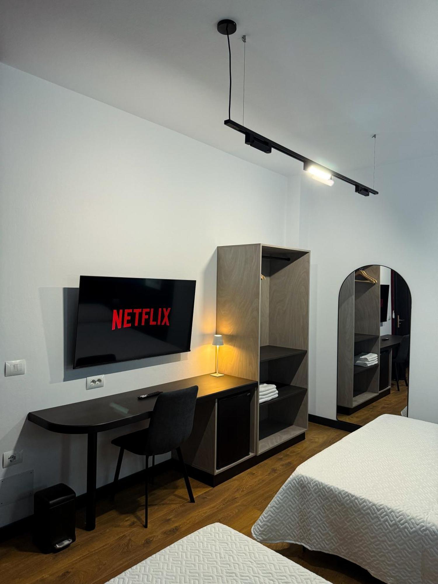 Appartement Tirana Days Free Parking Chambre photo